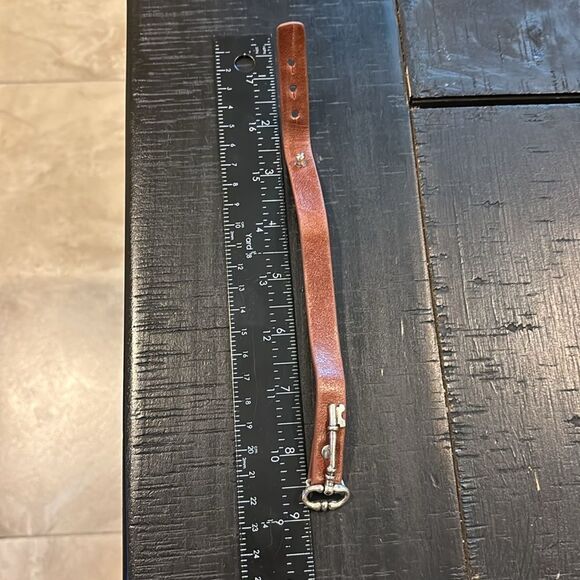 FOSSIL ANTIQUE SILVER TONE KEY BROWN LEATHER CUFF BRACELET - Picture 5 of 5